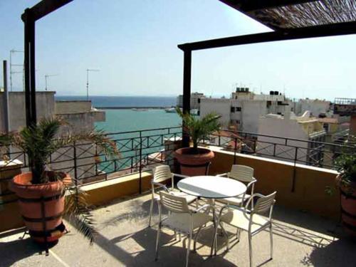 Diana Hotel Chios Town Restoran foto