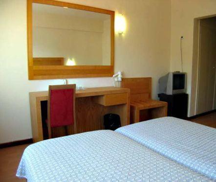 Diana Hotel Chios Town Bagian luar foto